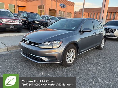 Used 2019 Volkswagen Golf S FWD image 3