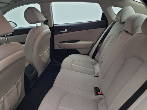 Used 2018 Kia Optima LX image 18