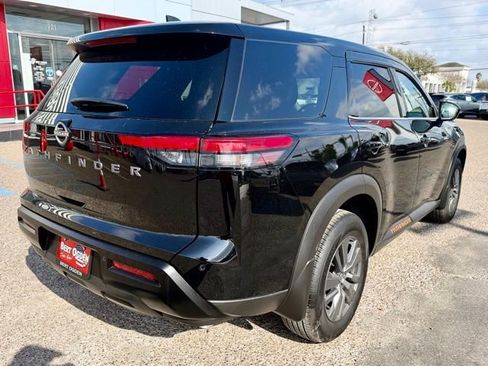Certified 2026 Nissan Pathfinder S FWD image 35