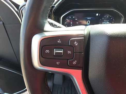 Used 2022 Chevrolet Silverado 1500 LT AWD/4WD image 20
