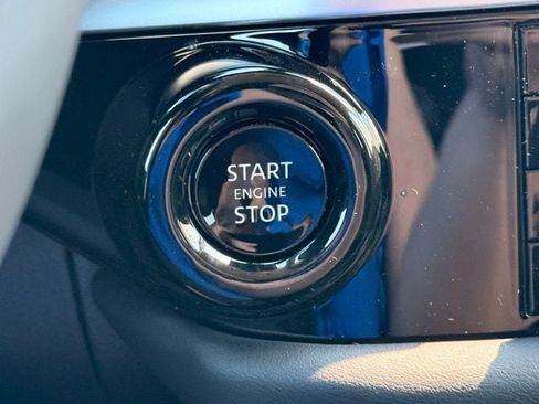 New 2026 Nissan Pathfinder SL image 33