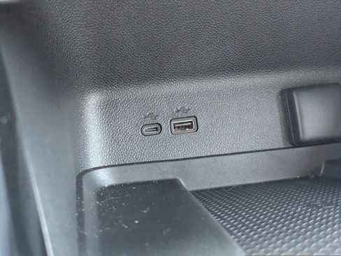 Used 2026 Chevrolet Traverse High Country image 30