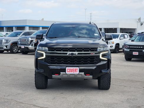 Used 2021 Chevrolet Suburban Z71 w/ Luxury Package AWD/4WD image 2