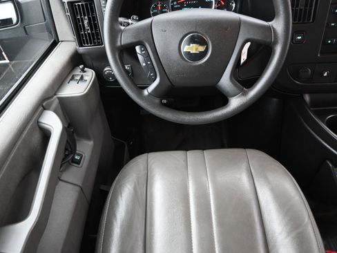 Used 2022 Chevrolet Express 2500 w/ Driver Convenience Package image 9