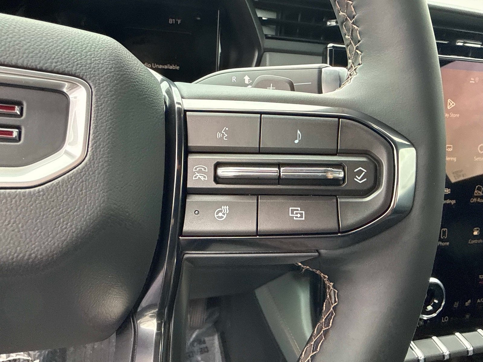 New 2027 GMC Terrain AT4 w/ Convenience Package III AWD/4WD image 29