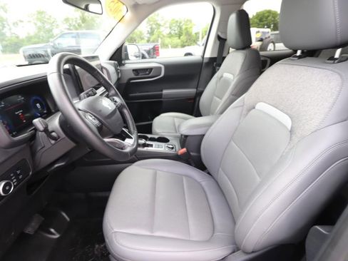 Used 2025 Ford Bronco Sport Badlands AWD/4WD image 2