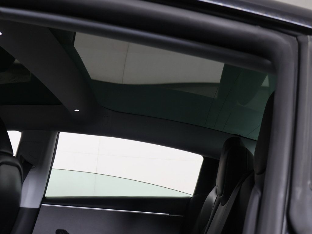 Used 2025 Tesla Model 3 RWD image 21