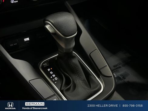 Used 2025 Kia Soul LX w/ LX Technology Package FWD image 13