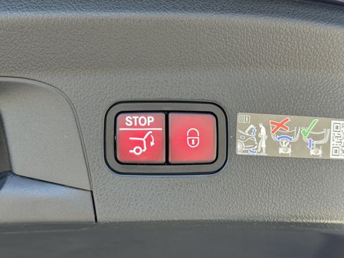 New 2026 Mercedes-Benz GLE 450 4MATIC Coupe image 14