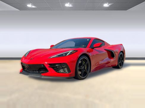 Used 2021 Chevrolet Corvette Stingray Preferred Cpe w/ Z51 Performance Package image 2