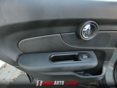 Used 2017 MINI Cooper Clubman FWD image 40
