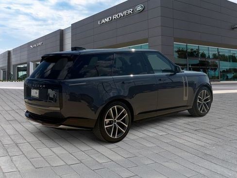 Used 2026 Land Rover Range Rover SE AWD/4WD image 5
