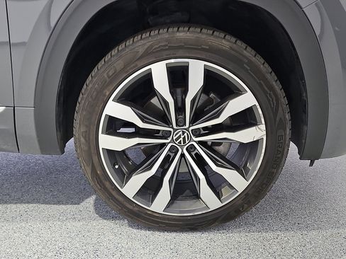 Certified 2021 Volkswagen Atlas Cross Sport SEL R-Line w/ Cross Sport MDO Package FWD image 5