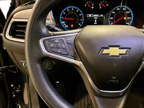 Used 2019 Chevrolet Equinox LS image 24