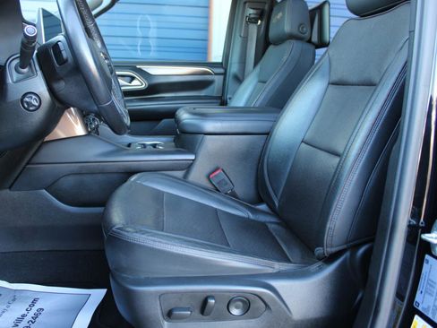 Used 2021 Chevrolet Tahoe High Country w/ Premium Package image 19