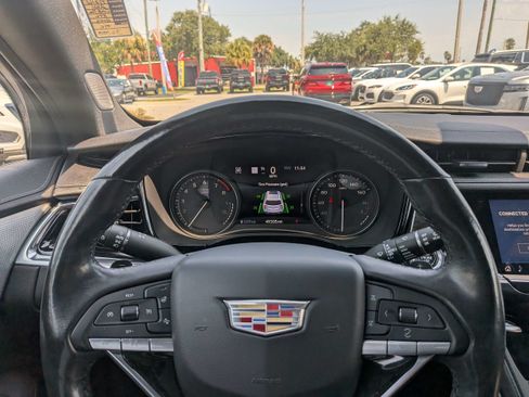 Certified 2021 Cadillac XT6 Premium Luxury AWD/4WD image 31