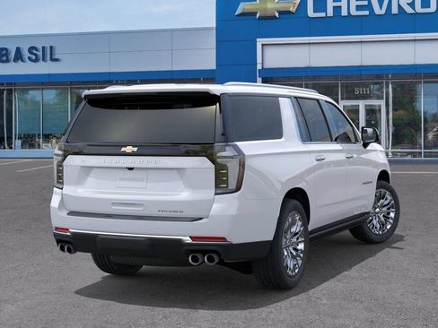 New 2026 Chevrolet Suburban Premier AWD/4WD image 4