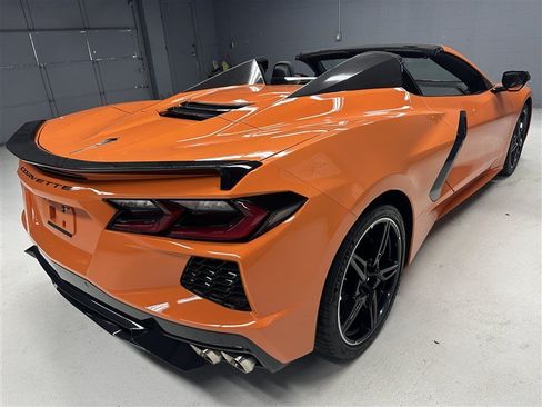 Used 2024 Chevrolet Corvette Stingray Convertible w/ 1LT RWD image 5