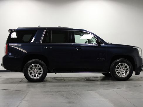 Used 2018 GMC Yukon SLT w/ Open Road Package image 3