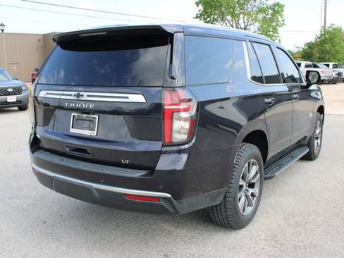 Used 2022 Chevrolet Tahoe LT w/ Luxury Package image 5