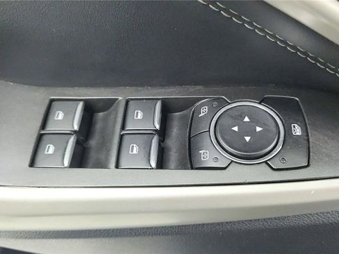 Used 2023 Ford Explorer XLT image 24