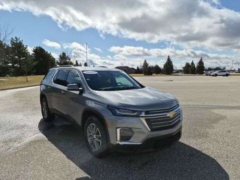 Used 2024 Chevrolet Traverse LT w/ LPO, Floor Liner Package image 3