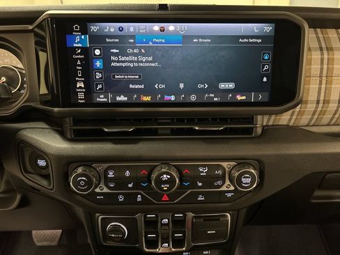 New 2026 Jeep Gladiator Sport AWD/4WD image 24