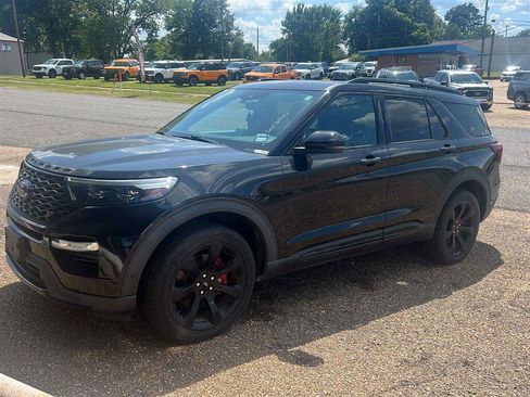Used 2020 Ford Explorer ST w/ ST Street Pack AWD/4WD image 2