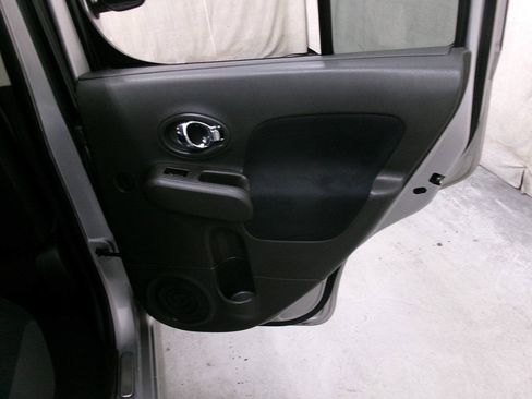 Used 2010 Nissan Cube 1.8 S w/ Interior Illumination Pkg FWD image 28