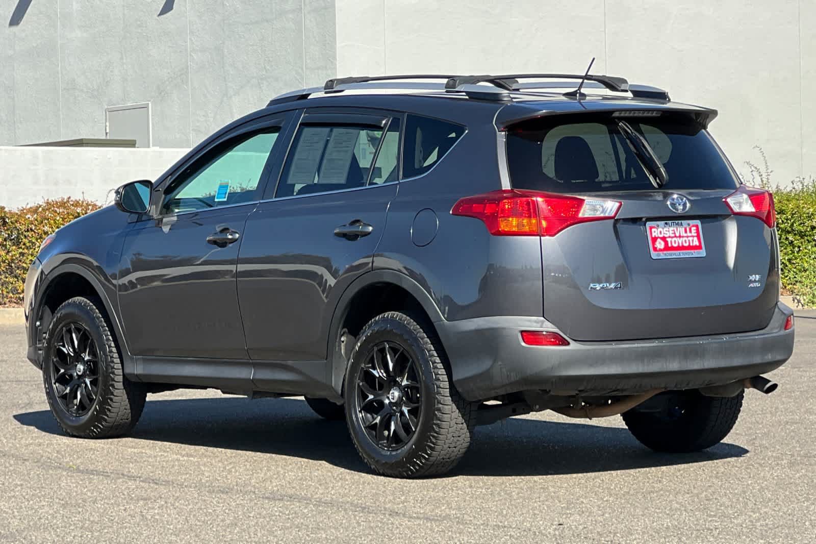 Used 2014 Toyota RAV4 XLE AWD/4WD image 7