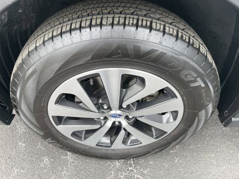 Used 2025 Subaru Outback Premium image 44