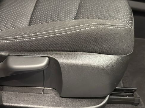 Used 2023 GMC Terrain SLE w/ Driver Convenience Package AWD/4WD image 13