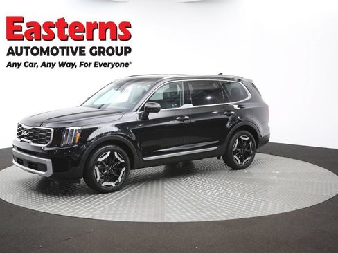 Used 2025 Kia Telluride S FWD image 57