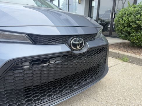 Used 2021 Toyota Corolla LE w/ Carpet Mat Package (TMS) FWD image 16