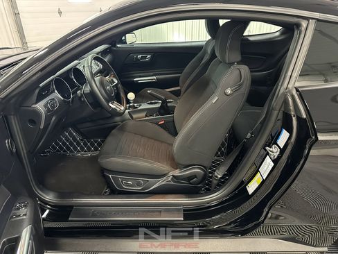 Used 2017 Ford Mustang GT w/ GT Performance Package image 31