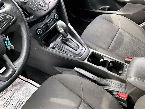 Used 2017 Ford Focus SE image 13