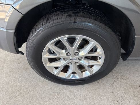 Used 2017 Ford Expedition Limited w/ Equipment Group 301A image 5