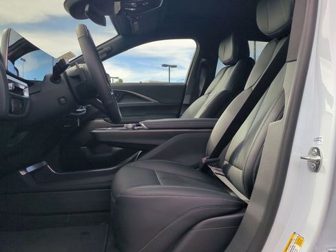 New 2026 Cadillac Lyriq Luxury image 20