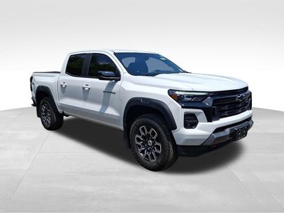 Used 2023 Chevrolet Colorado Z71 w/ Z71 Convenience Package 2
