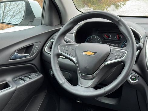 Used 2018 Chevrolet Equinox LT image 12