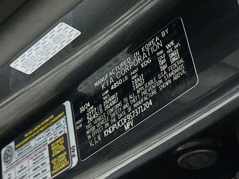 Used 2025 Kia Sportage LX image 11