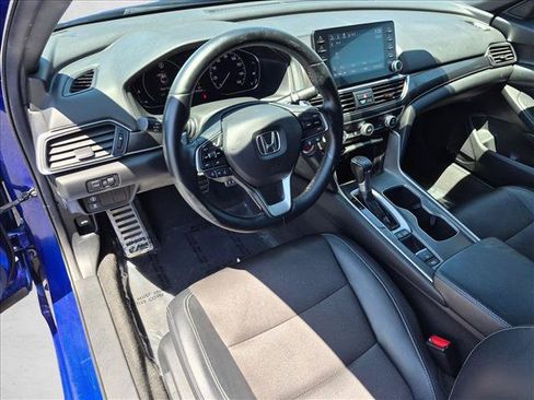 Used 2018 Honda Accord Sport image 10