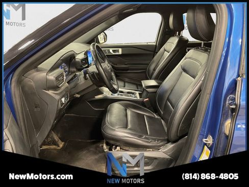 Used 2020 Ford Explorer XLT w/ Equipment Group 202A image 9