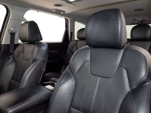 Used 2022 Kia Telluride EX w/ EX Premium Package AWD/4WD image 12