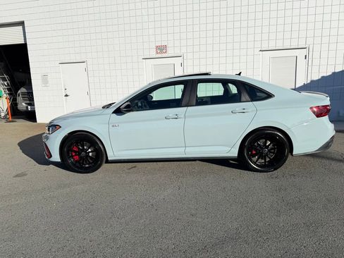 New 2026 Volkswagen Jetta GLI Autobahn FWD image 3