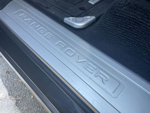Used 2022 Land Rover Range Rover Sport HST image 39