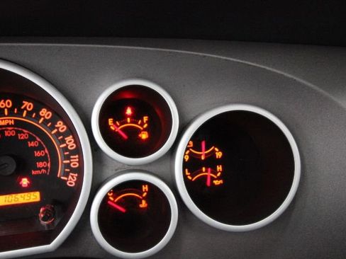 Used 2013 Toyota Tundra 4x4 CrewMax image 19