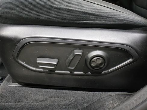 Certified 2022 Jeep Grand Cherokee L Laredo w/ Luxury Tech Group I AWD/4WD image 12