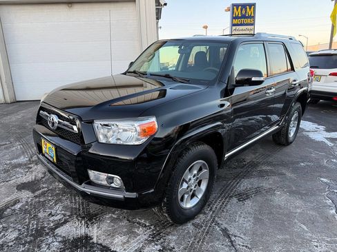 Used 2011 Toyota 4Runner SR5 w/ Convenience Pkg image 45