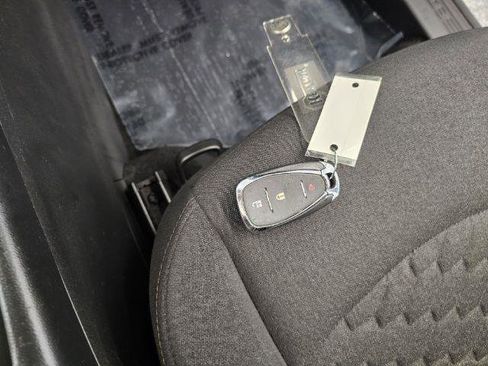 Used 2019 Chevrolet Equinox LT image 21